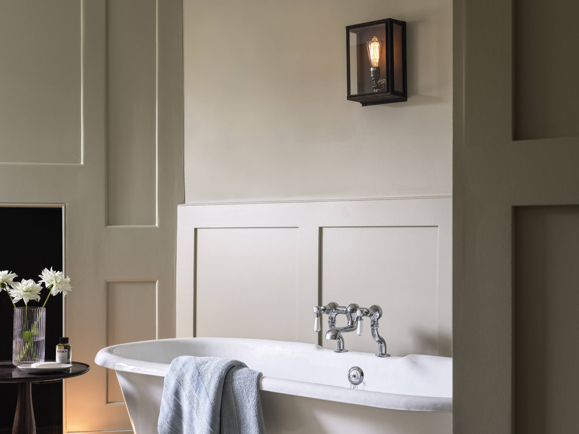 Small Box Wall Light