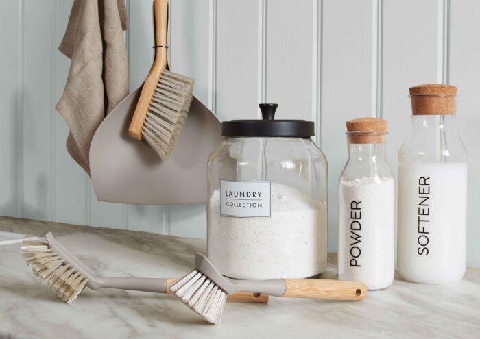 Using a specific mix of cleaning materials will make your towels and linens come out super clean