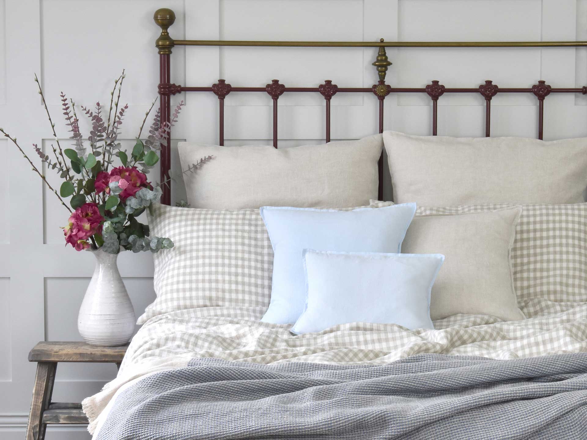 Soft linen gingham bedlinen is fresh and inviting