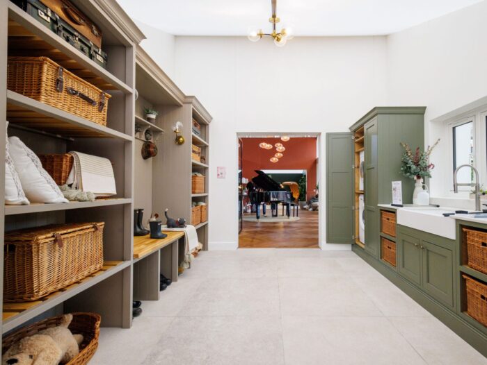 IHS 24 Dream Home - Kitchen Collection utility room