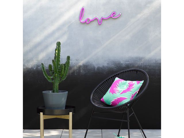 ombre painted outdoor wall by Sandtex for SS19 collection