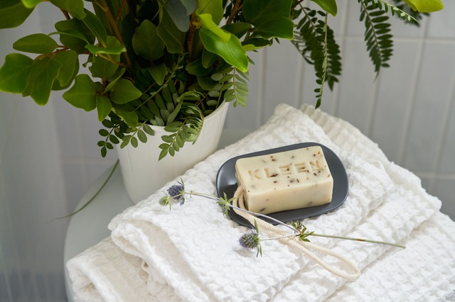 How to style a guest bedroom like Meghan Markle